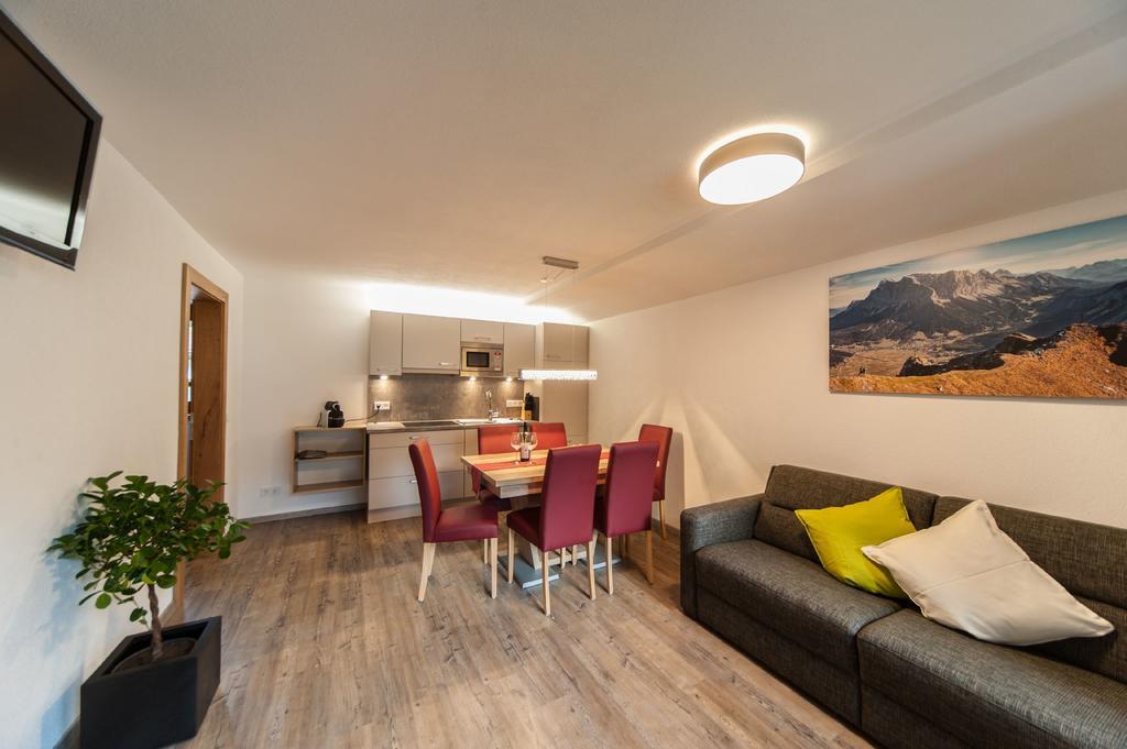 Appartements Wacker บีเคลบาค ภายนอก รูปภาพ